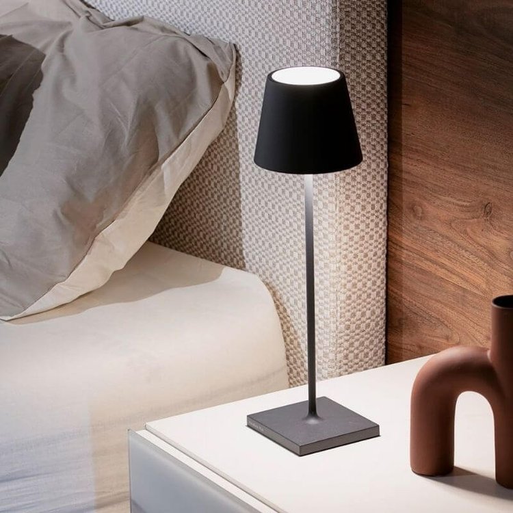FLEXGLOW™ | KABELLOSE DESIGN-TISCHLAMPE - Freiheit & Kontrolle über Licht