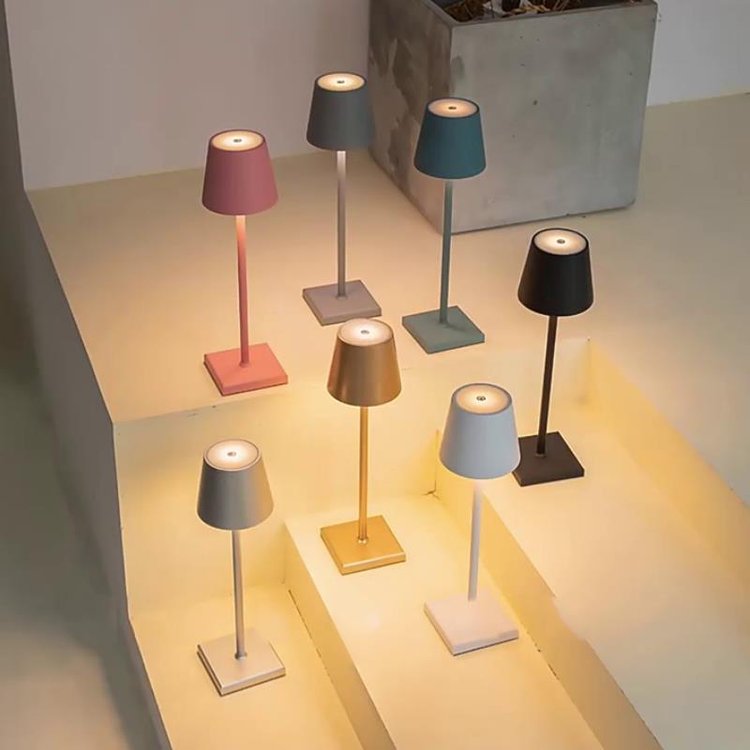 FLEXGLOW™ | KABELLOSE DESIGN-TISCHLAMPE - Freiheit & Kontrolle über Licht
